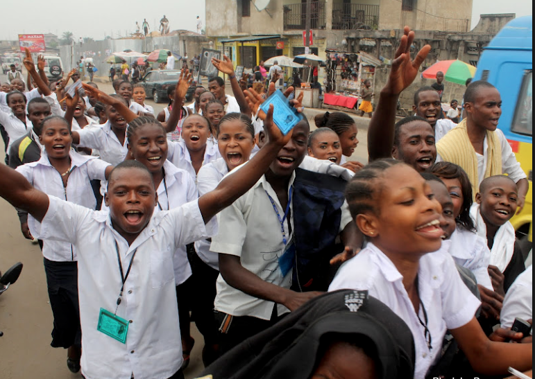 Kongo Central : manifestation des élèves finalistes à Matadi contre la majoration des frais de participation à l’Exetat