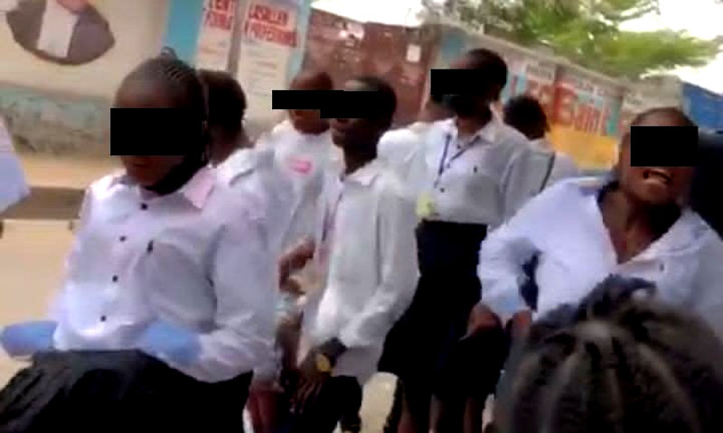 Sextape des écoliers à Kinshasa : après la sanction, la polémique enfle !