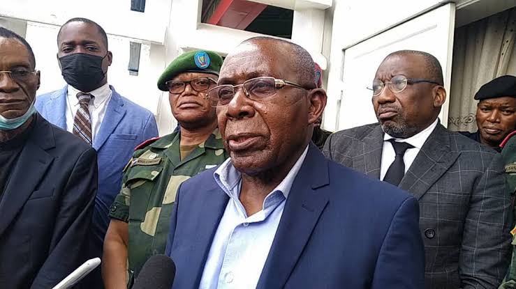 RDC:Le ministre de la défense nationale invité à s’expliquer sur les tueries des civils dans l’Est du pays.